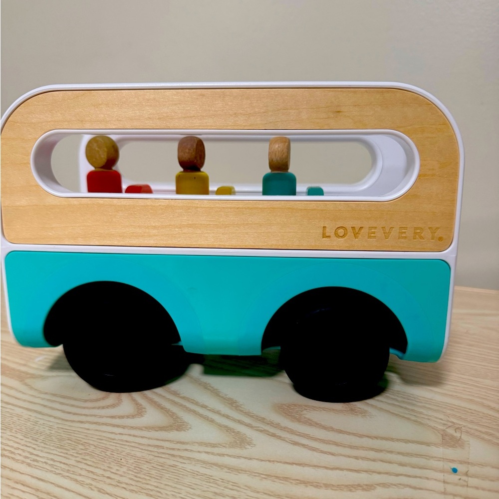 Lovevery bus